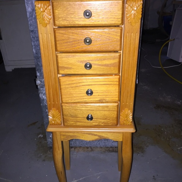 Jewelry box/ table. - Picture 3 of 3